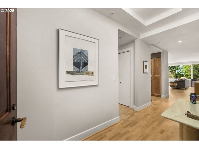 780 Nw WESTOVER Sq 3, Portland, OR 97210