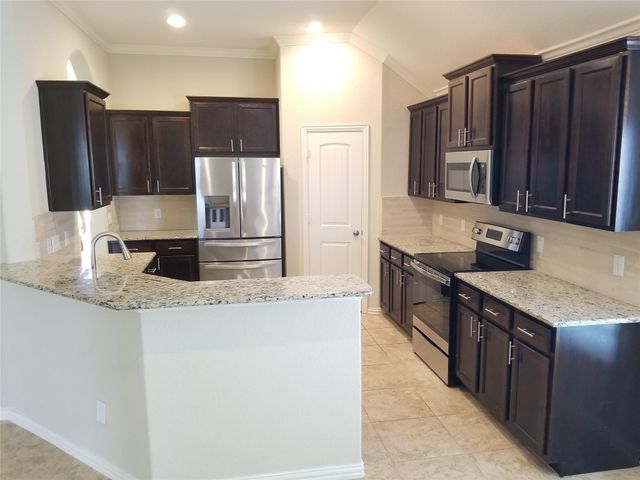 5217 Green Heath Lane, Rosharon, TX 77583