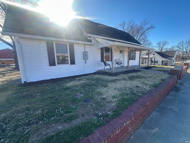 523 W South Street, Bloomfield, IN 47424