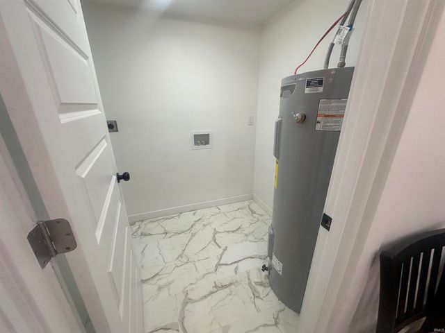 523 W South Street, Bloomfield, IN 47424