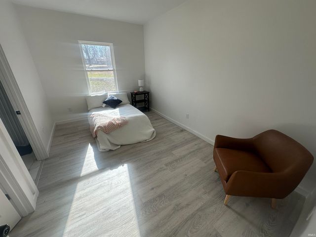 523 W South Street, Bloomfield, IN 47424