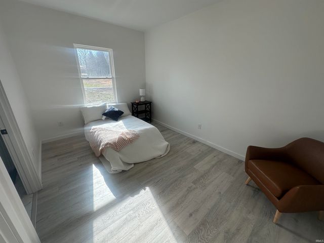 523 W South Street, Bloomfield, IN 47424