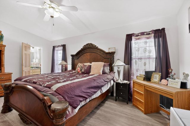 17 Milagro Court, Los Lunas, NM 87031