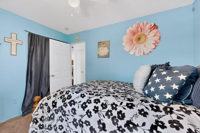 17 Milagro Court, Los Lunas, NM 87031