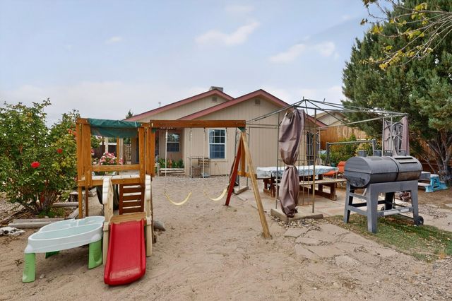 17 Milagro Court, Los Lunas, NM 87031