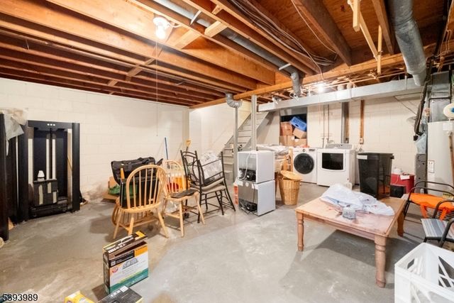 110 Bayberry Dr, Franklin Twp., NJ 08873