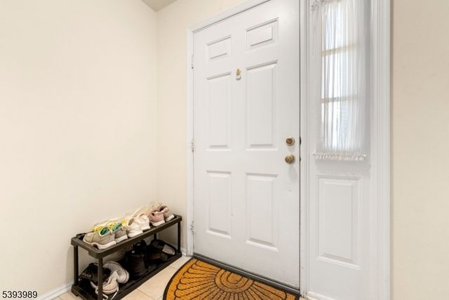 110 Bayberry Dr, Franklin Twp., NJ 08873