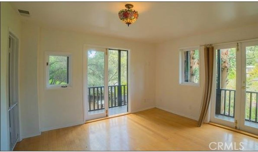 1843 N Beverly Glen, Los Angeles, CA 90077 — photo 3