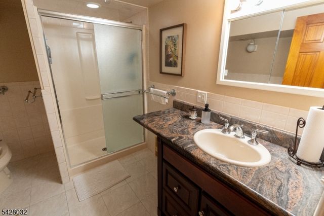 93 Brighton Rd, Clifton City, NJ 07012