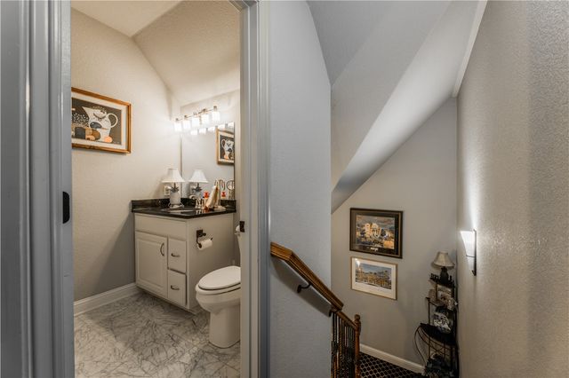 2207 Riverfront Lane, Fayetteville, AR 72703