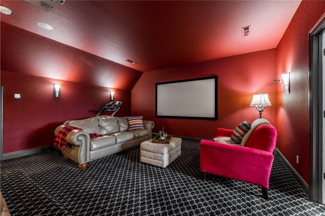 2207 Riverfront Lane, Fayetteville, AR 72703