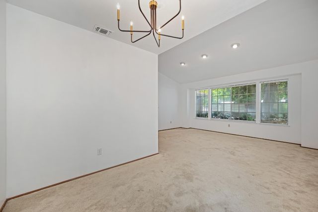 6910 Paseo Del Sol Way, Elk Grove, CA 95758