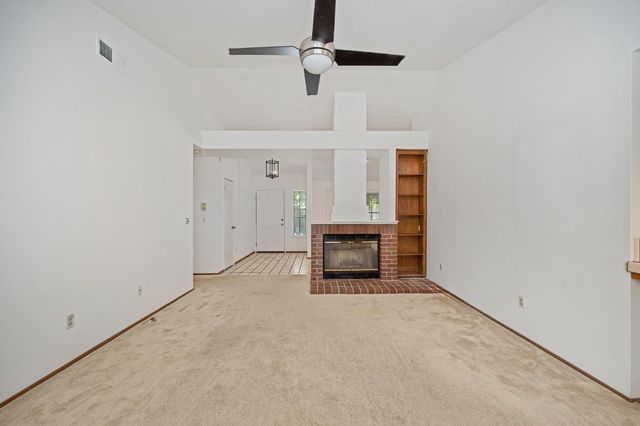 6910 Paseo Del Sol Way, Elk Grove, CA 95758