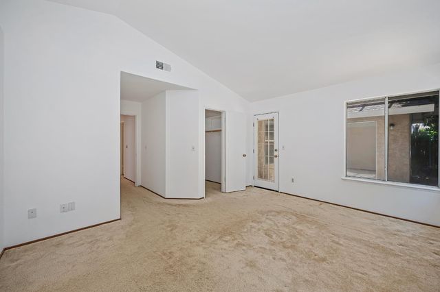 6910 Paseo Del Sol Way, Elk Grove, CA 95758