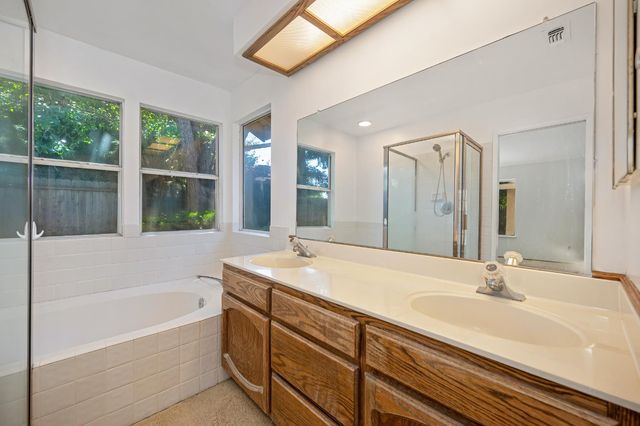 6910 Paseo Del Sol Way, Elk Grove, CA 95758
