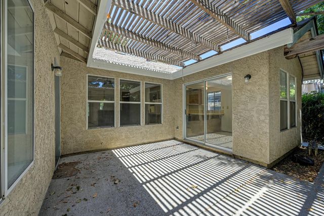 6910 Paseo Del Sol Way, Elk Grove, CA 95758