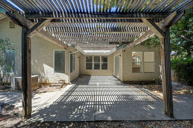 6910 Paseo Del Sol Way, Elk Grove, CA 95758