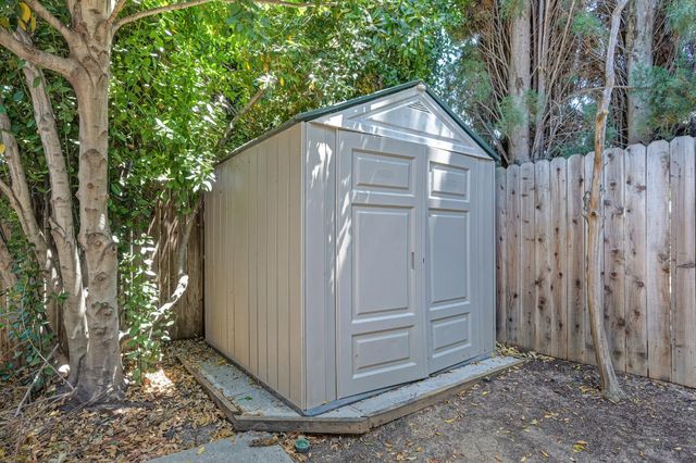 6910 Paseo Del Sol Way, Elk Grove, CA 95758