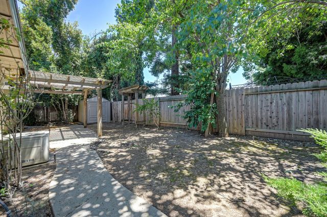 6910 Paseo Del Sol Way, Elk Grove, CA 95758