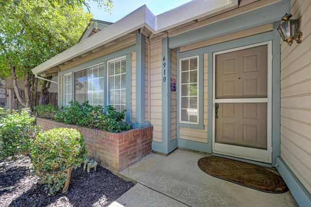 6910 Paseo Del Sol Way, Elk Grove, CA 95758