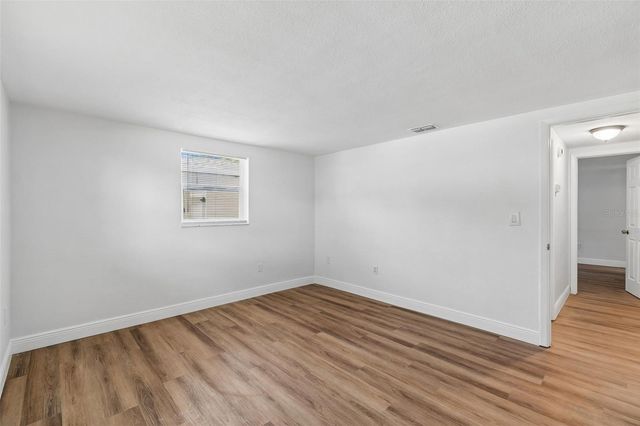 7105 OAKSHIRE DRIVE, Port Richey, FL 34668