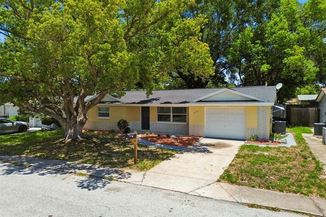 7105 OAKSHIRE DRIVE, Port Richey, FL 34668