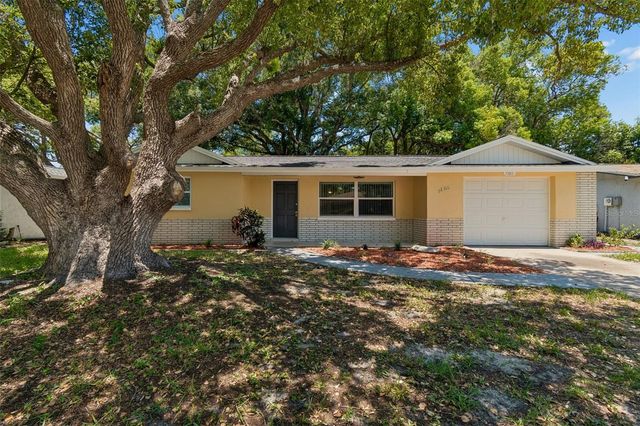 7105 OAKSHIRE DRIVE, Port Richey, FL 34668