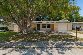 7105 OAKSHIRE DRIVE, Port Richey, FL 34668