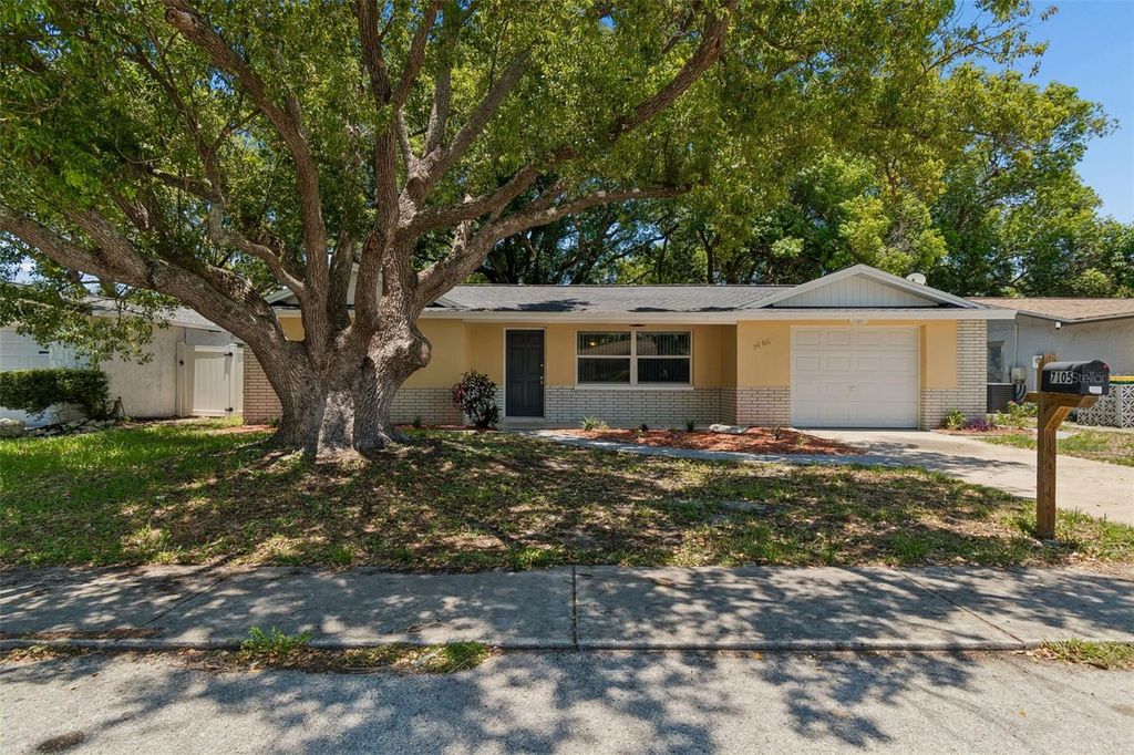 7105 OAKSHIRE DRIVE, Port Richey, FL 34668