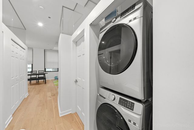 208 W Washington Street 912, Chicago, IL 60606