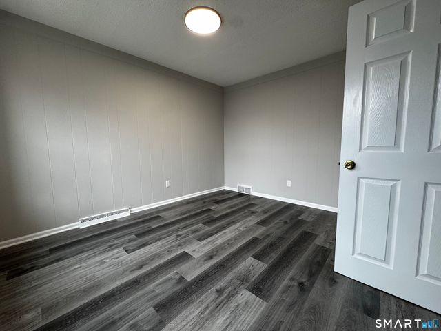 45-51 Cowles Street 45, Bridgeport, CT 06607