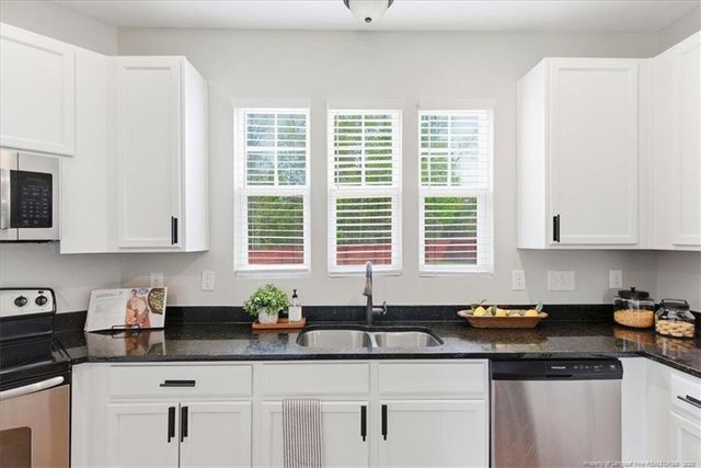 30 Salisbury Lane, Spring Lake, NC 28390