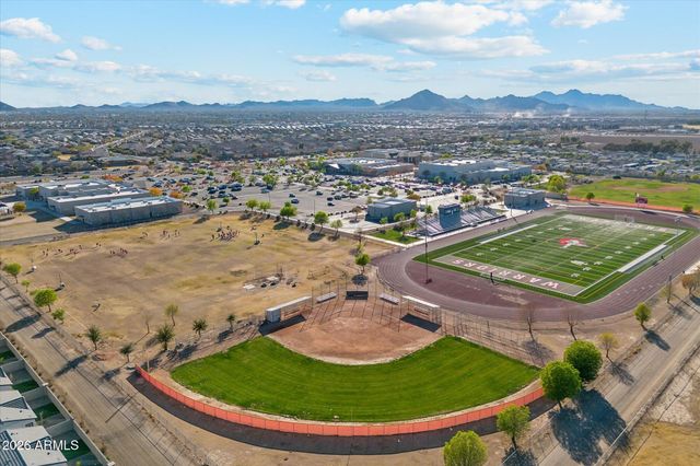 37292 N YELLOWSTONE Drive, San Tan Valley, AZ 85140