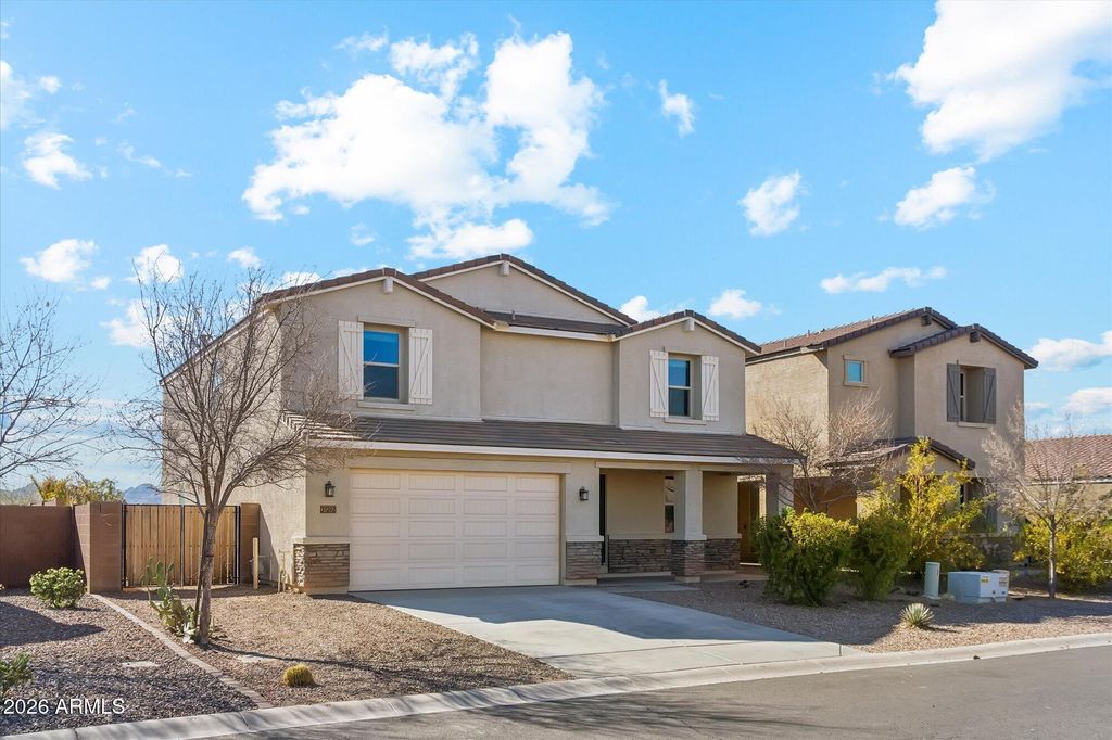 37292 N YELLOWSTONE Drive, San Tan Valley, AZ 85140