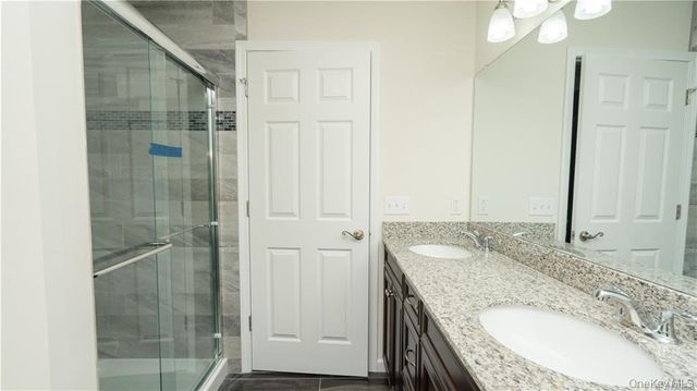 5 Harrier Ridge Drive, Wallkill, NY 12589