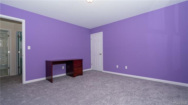 5 Harrier Ridge Drive, Wallkill, NY 12589