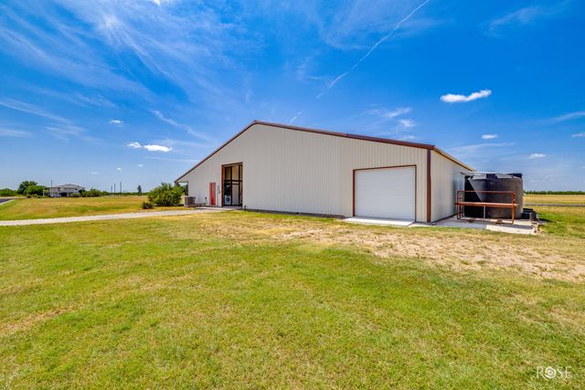 8655 Ducote Airpark Drive, San Angelo, TX 76904