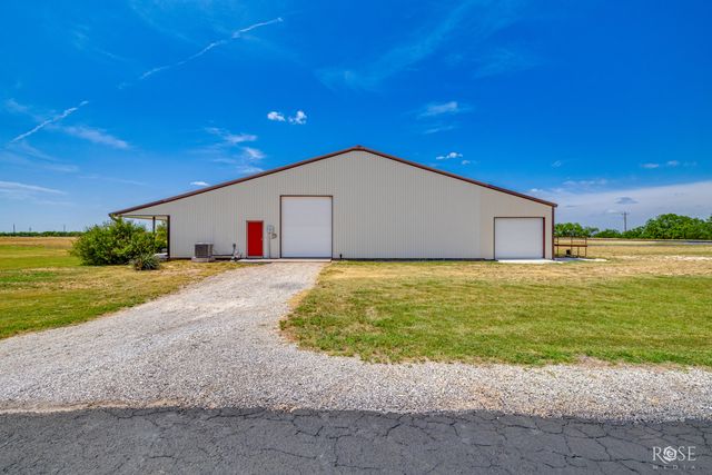 8655 Ducote Airpark Drive, San Angelo, TX 76904