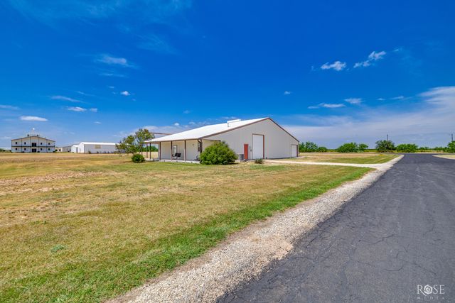 8655 Ducote Airpark Drive, San Angelo, TX 76904