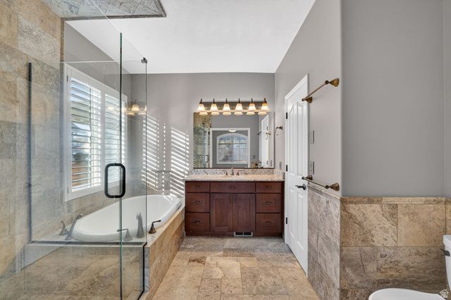 586 E CREEKVIEW DR, Murray, UT 84107