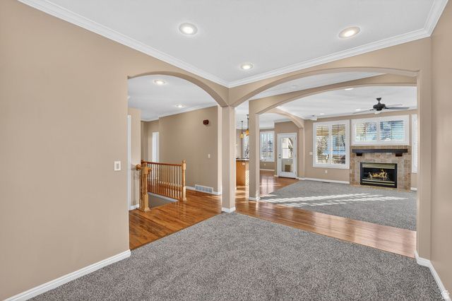 586 E CREEKVIEW DR, Murray, UT 84107