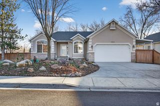 586 E CREEKVIEW DR, Murray, UT 84107