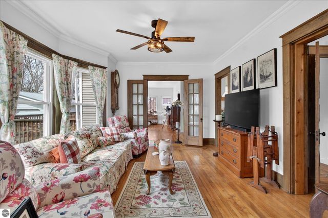 121 E End Street, Alma, MI 48801