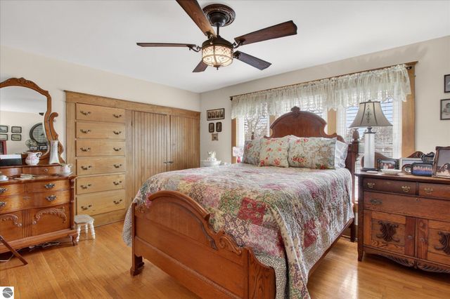 121 E End Street, Alma, MI 48801