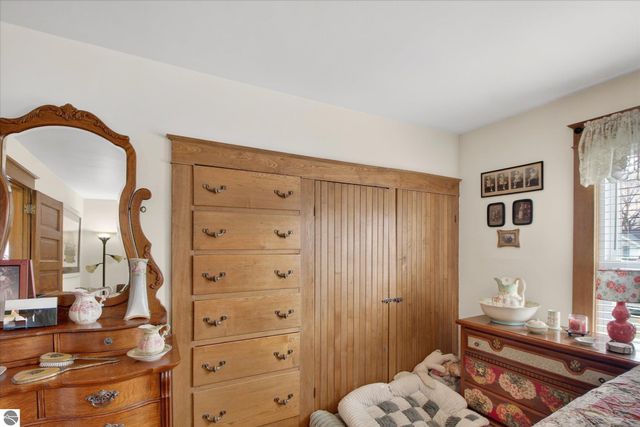 121 E End Street, Alma, MI 48801