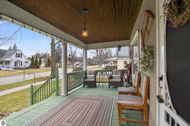 121 E End Street, Alma, MI 48801