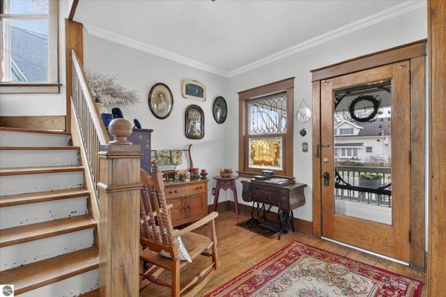 121 E End Street, Alma, MI 48801