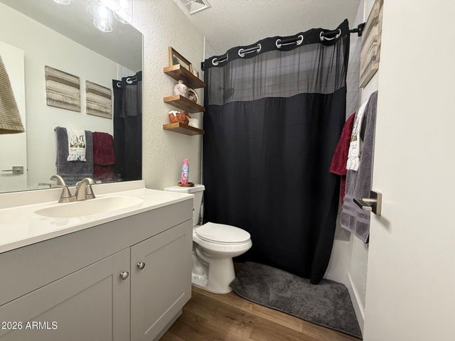 11524 E QUADE Avenue, Mesa, AZ 85212