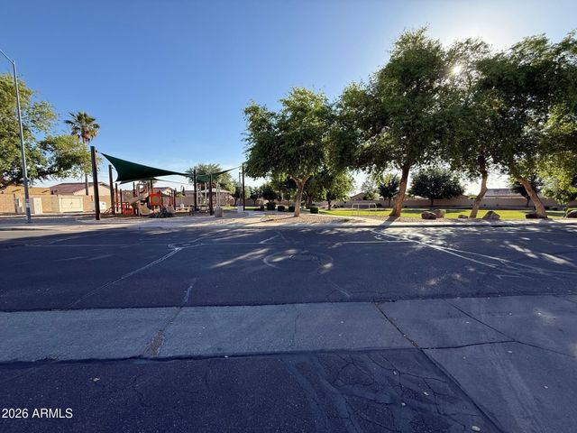 11524 E QUADE Avenue, Mesa, AZ 85212