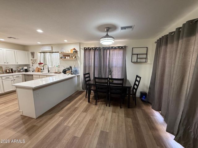 11524 E QUADE Avenue, Mesa, AZ 85212